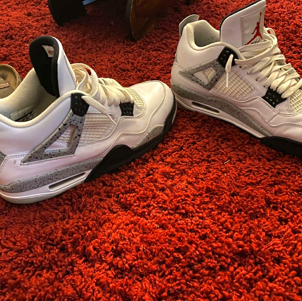 Size 10 White Cement Jordan 4's OG Version